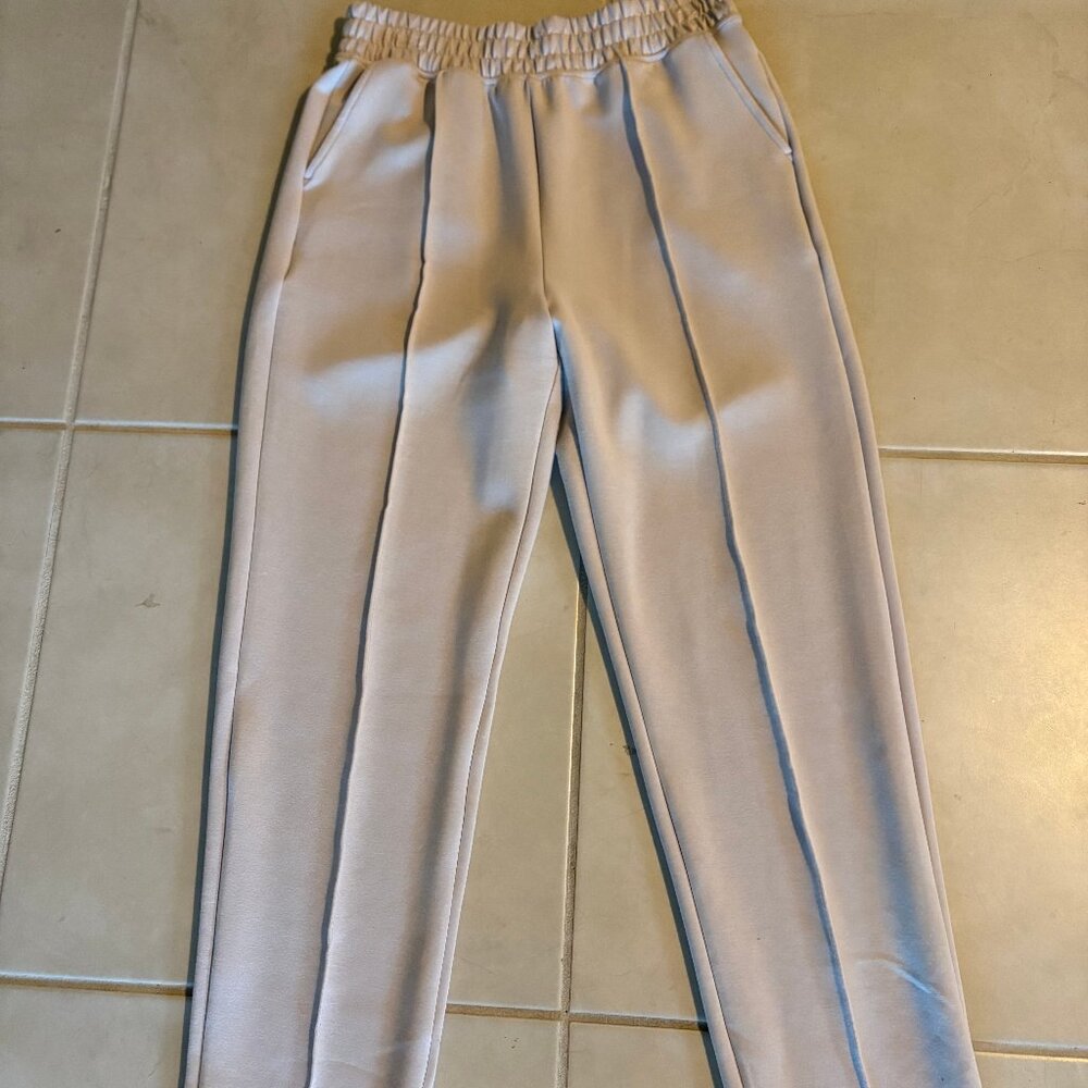 Light weight pants